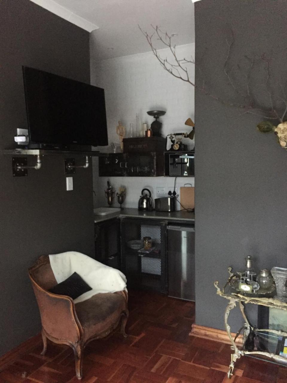 Festina Lente Guesthouse Johannesburg Dış mekan fotoğraf